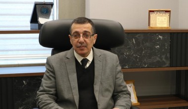 مقابله الأستاذ عبد اللطيف خماش